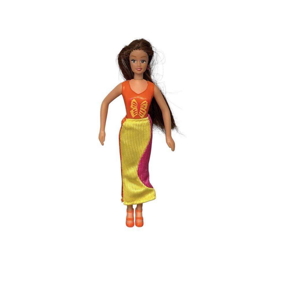 McDonald’s 2002 “Chair Flair” Teresa 4.5” Barbie Doll Vintage